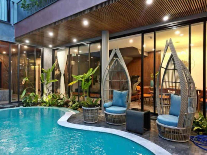 Biệt Thự Siêu Hot Đường Đoàn Khuê – Gần Biển, Gần Sông 4 tầng 272m2 – Thu Nhập 70tr/Tháng!