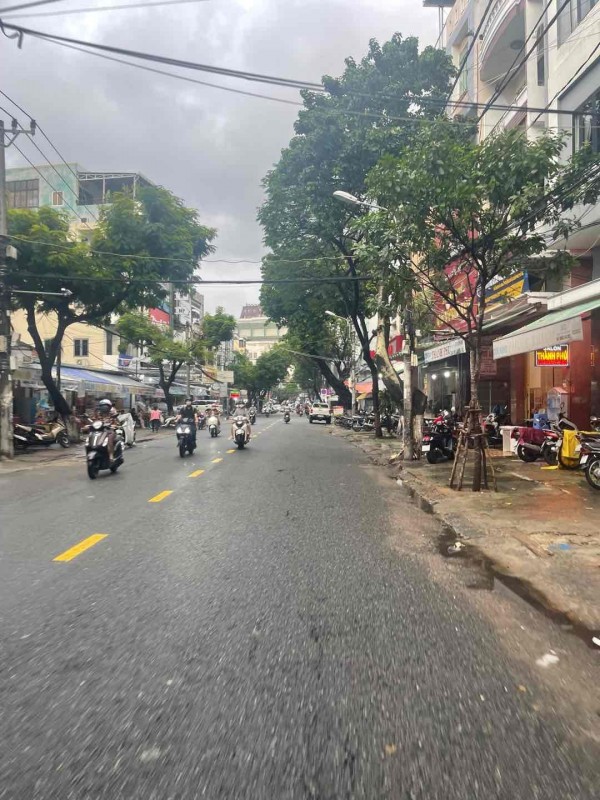bán Mặt tiền kinh doanh Lê Đình Thám, Hải Châu, đường 10m5 vị trí vàng kinh doanh gần chợ