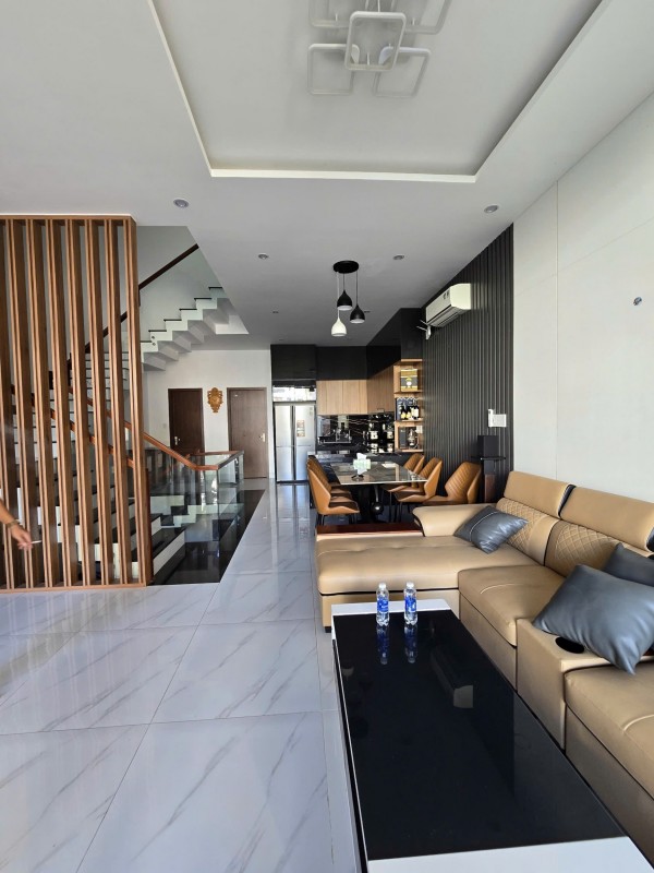 ĐÃ BÁN Nhà đẹp 4 tầng Khuê Mỹ Đông 7 gần Hồ Xuán Hương