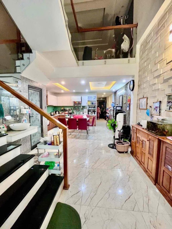 Mặt tiền kinh doanh 3.5 tầng Hồ Xuân Hương thông bãi tắm, Ngũ Hành Sơn