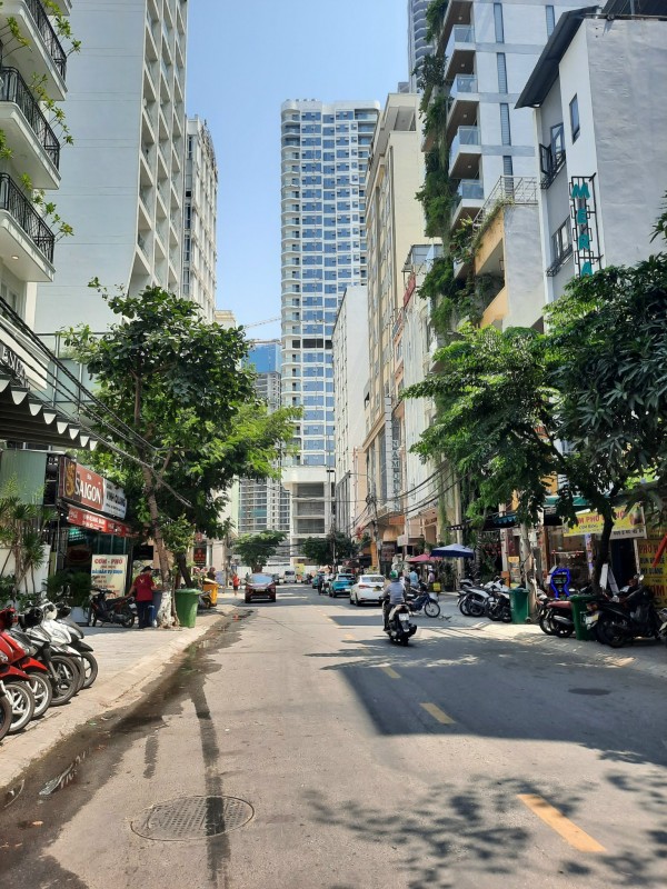 Gấp bán! Lô đất biển Đỗ Bí 162m2 ngang 9m giá chỉ 26ty5 hợp xây khách sạn