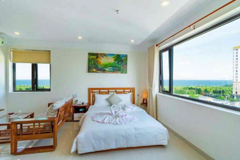 Bán Toà căn hộ 8 tầng Lê Thước 50m thông biển Mỹ Khê 191m2 giá 38ty đang cho thuê 90tr