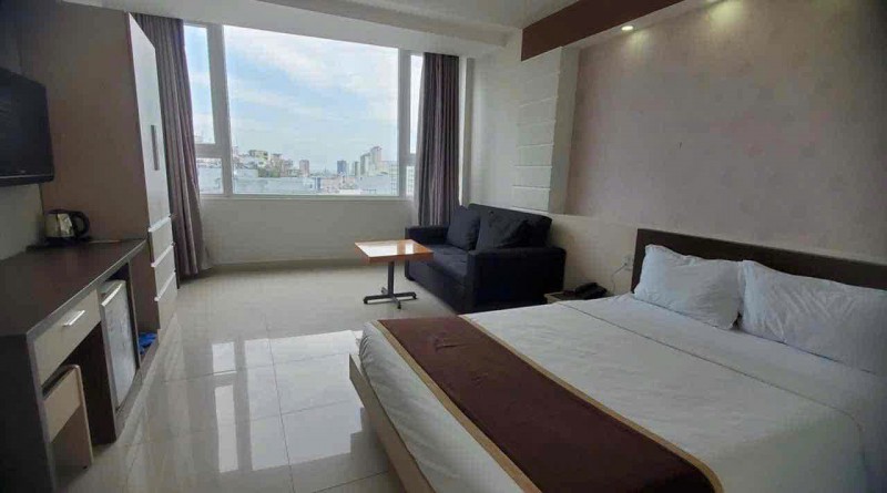 Bán Khách sạn 9 tầng góc Nguyễn Xuân Khoát - Phan Bôi 192m2 51ty ngay biển
